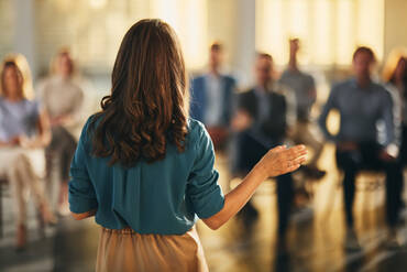 Competenze di presentazione: presenza convincente e professionale